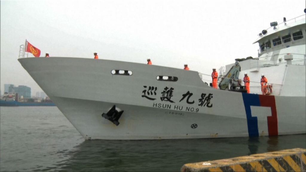 台灣海巡署船艦往沖之鳥巡護三個月