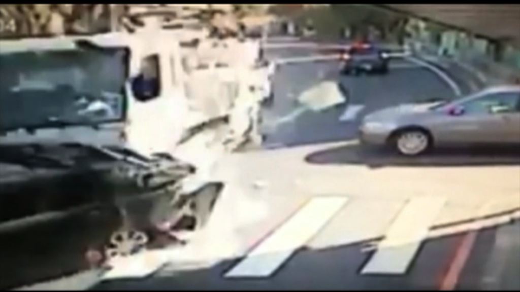 陽明山混凝土車引發連環相撞4死9傷