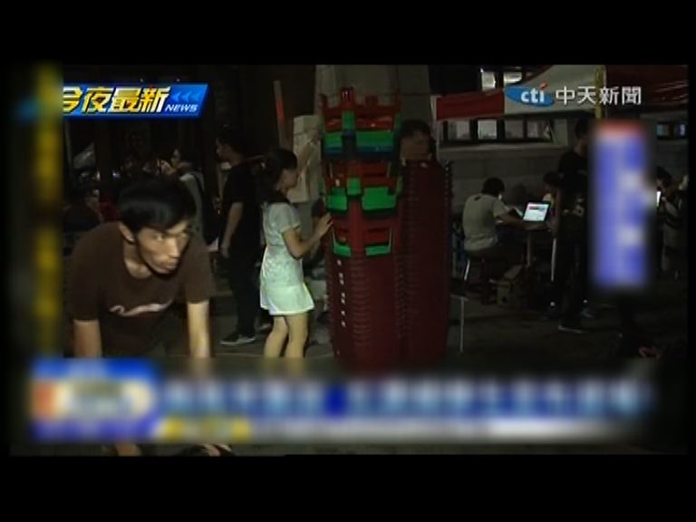 學生代表結束佔領返回校園深耕