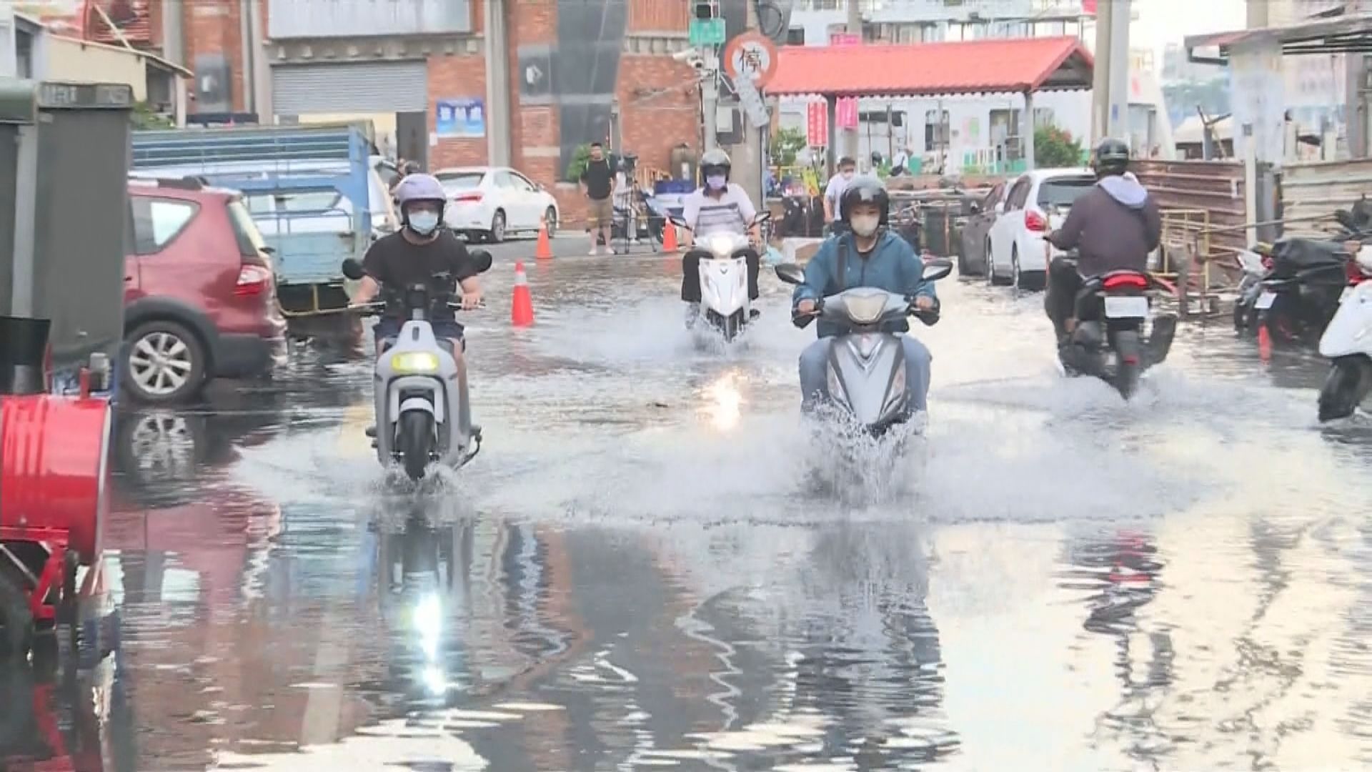 內地氣象部門料蘇拉周五於粵東沿岸登陸