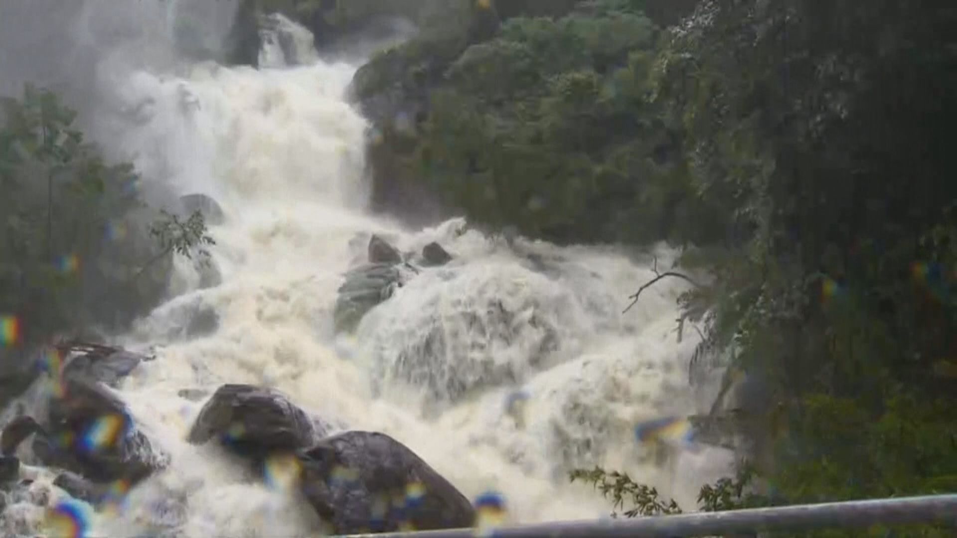 強颱風「梅花」繼續靠近台灣