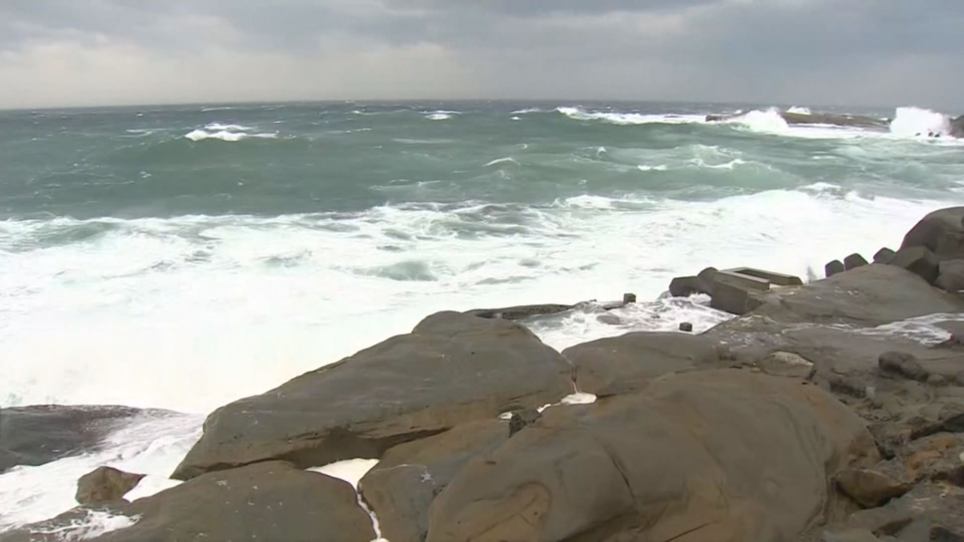 卡努暴風圈一度觸及台灣陸地 料今再逼近沖繩