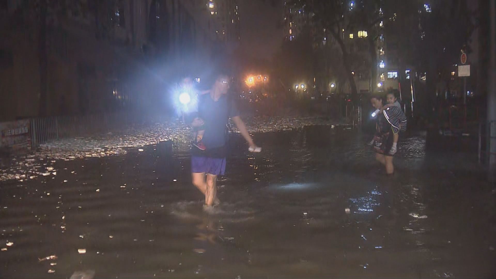 杏花邨有單位停水停電　居民到別處暫住 