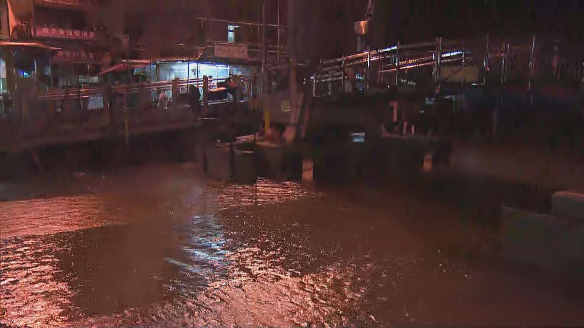 【海高斯襲港】九號信號下大澳水流湍急　風勢明顯增強