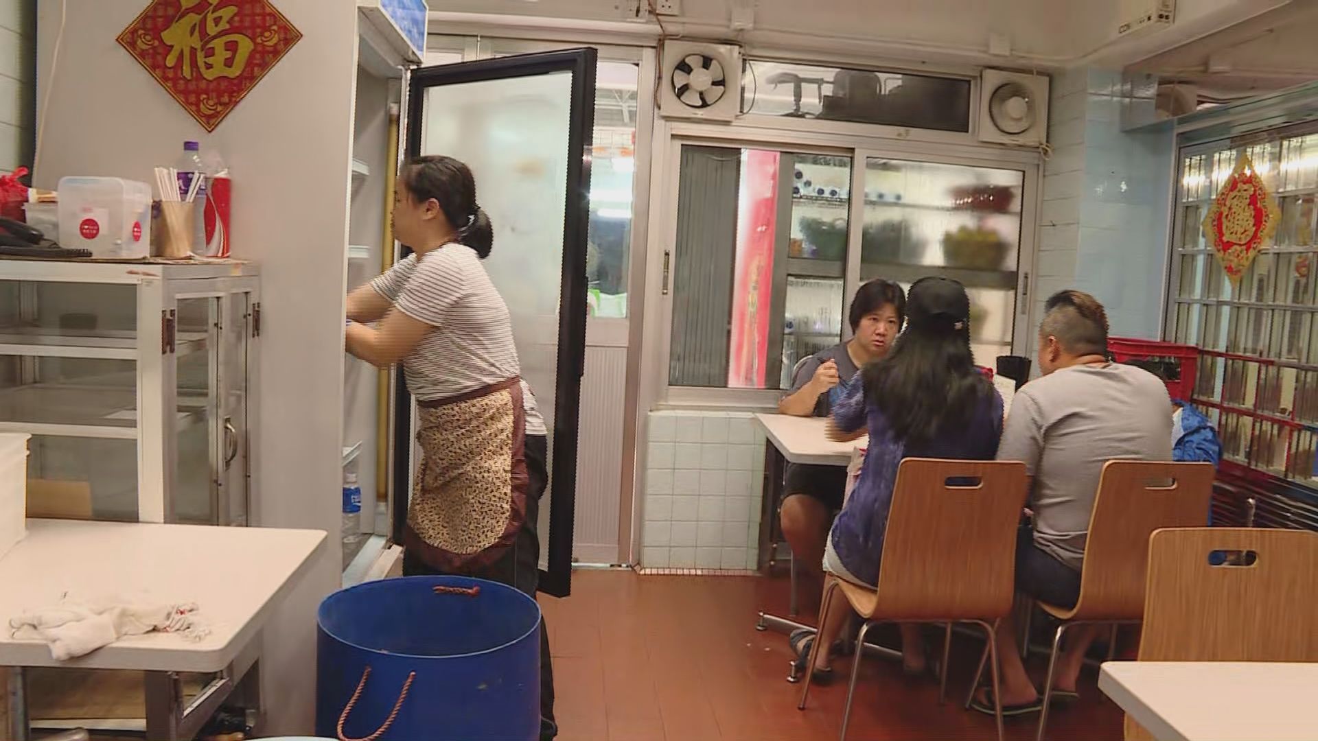 山竹逐漸逼近　大澳商戶早上繼續營業