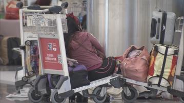 打風｜早上全部離港航班取消　部分旅客滯留機場