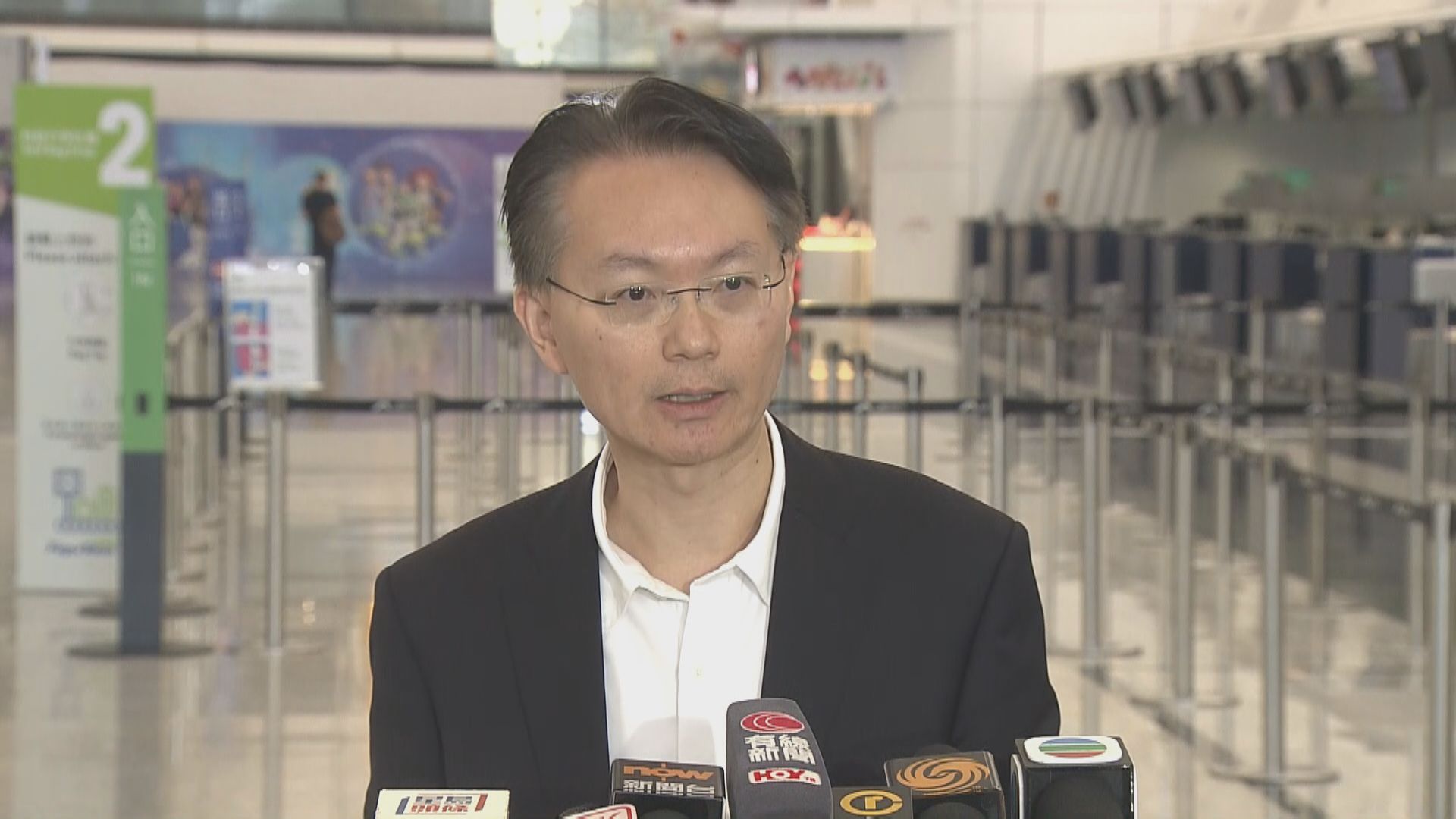 樺加沙襲港｜機場明早六時起恢復航班運作