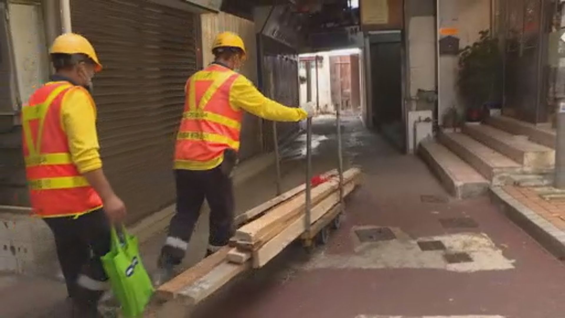 鯉魚門三家村岸邊已加裝防水閘