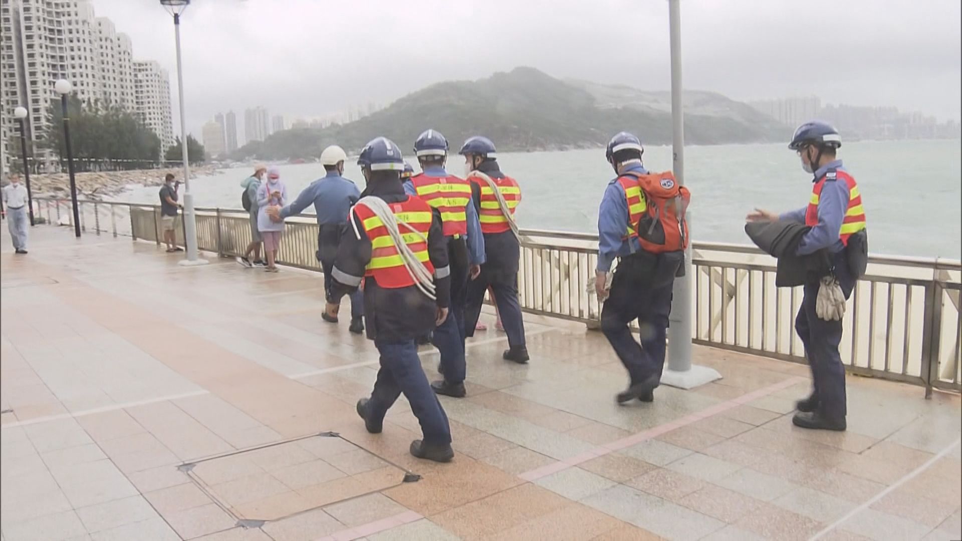 【圓規襲港】風暴期間一男子死亡20人傷　政府收到72宗塌樹報告