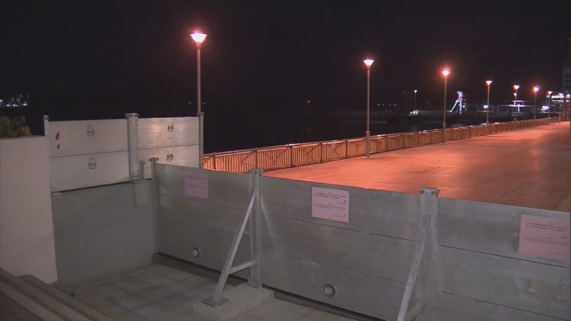 全港學校停課一天 天文台：不排除發十號颶風信號