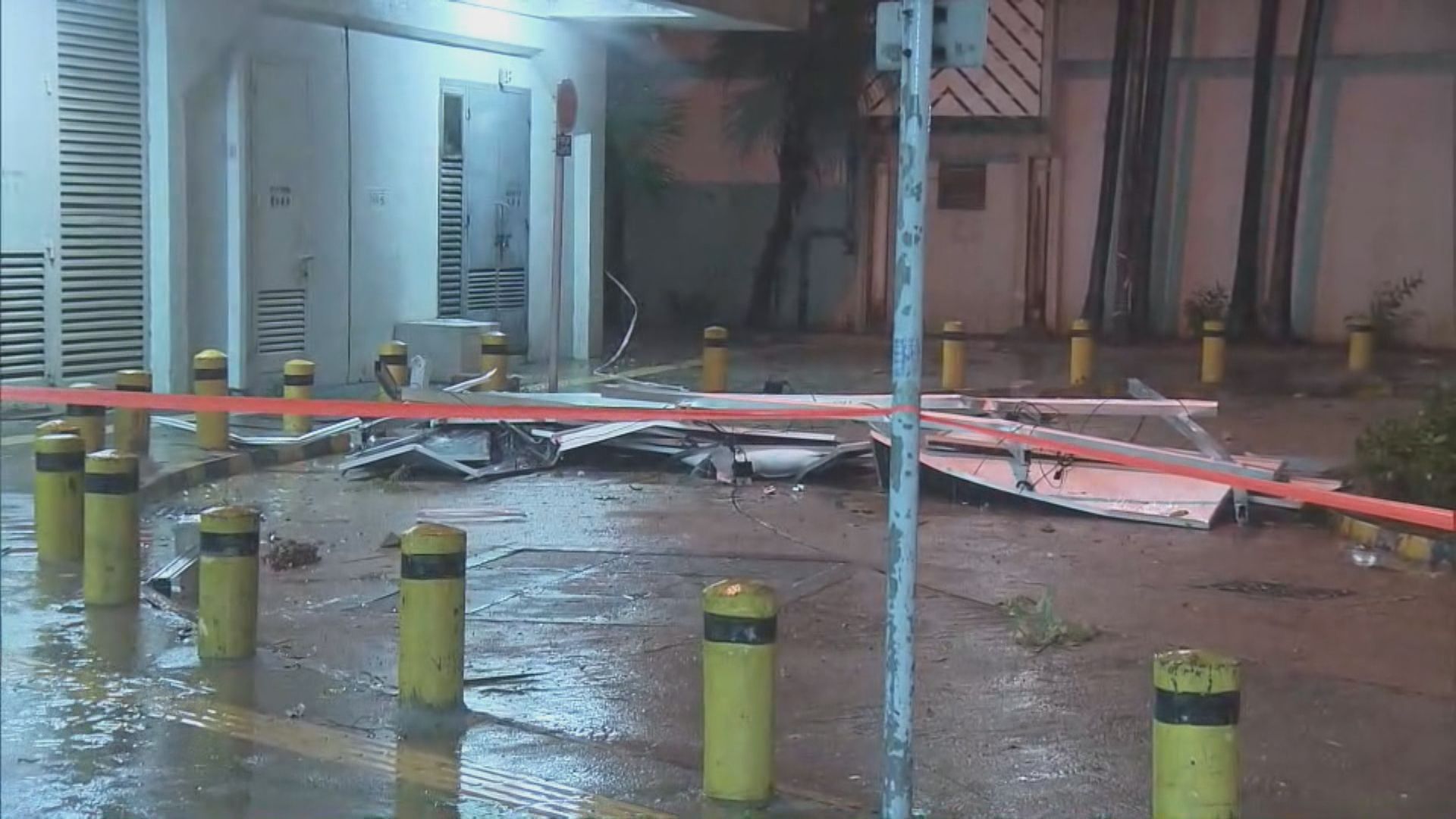 【蘇拉襲港】55宗塌樹14人受傷 渠務署確認10宗水浸個案