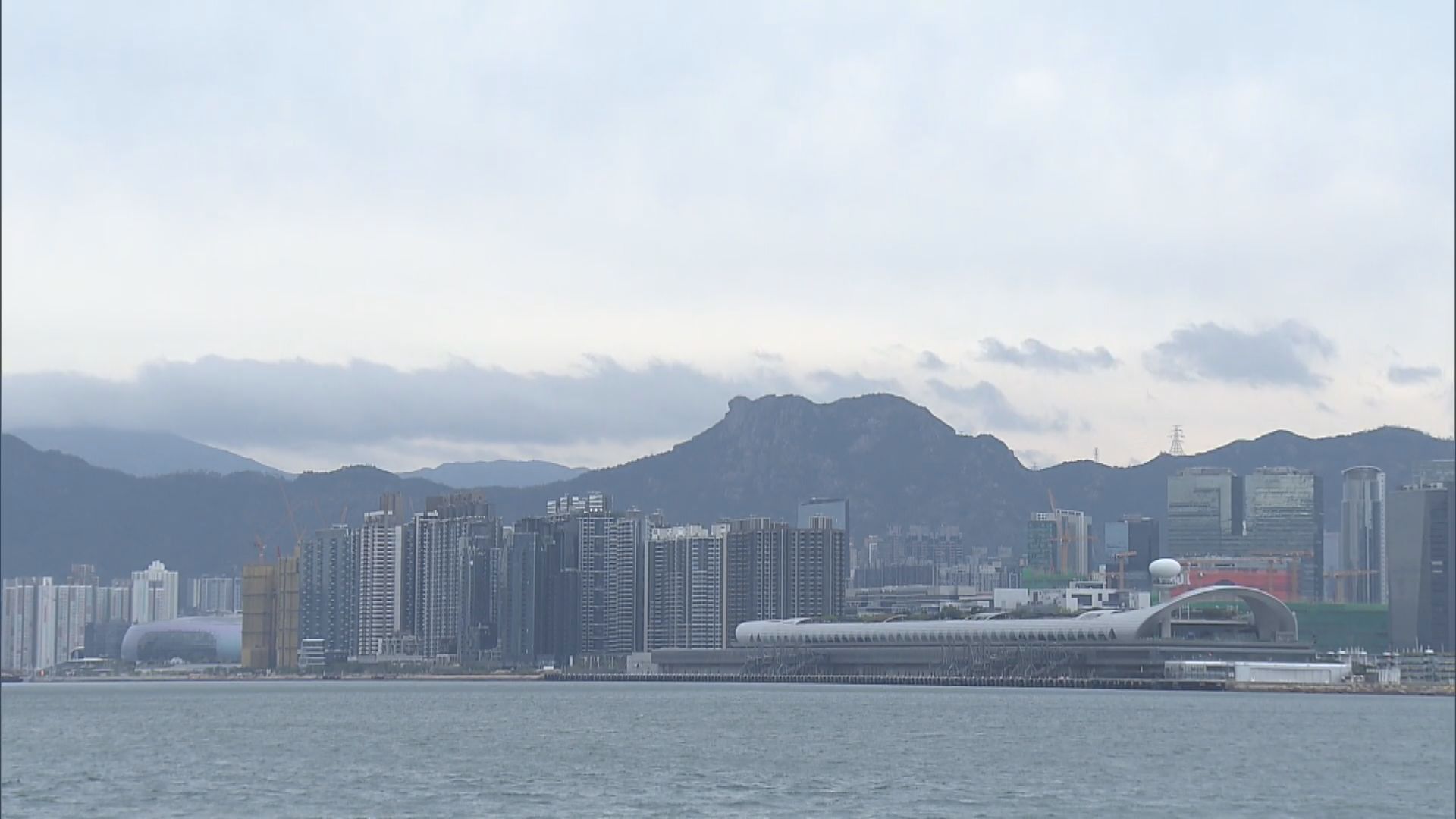 天文台：日間維持一號戒備信號　料本港天氣會逐漸受東北季候風主導