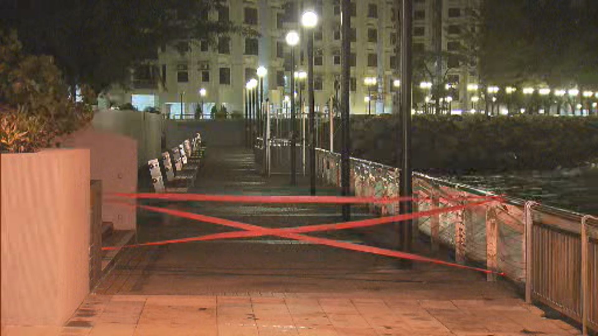 天文台將於中午12時至下午2時改發八號信號