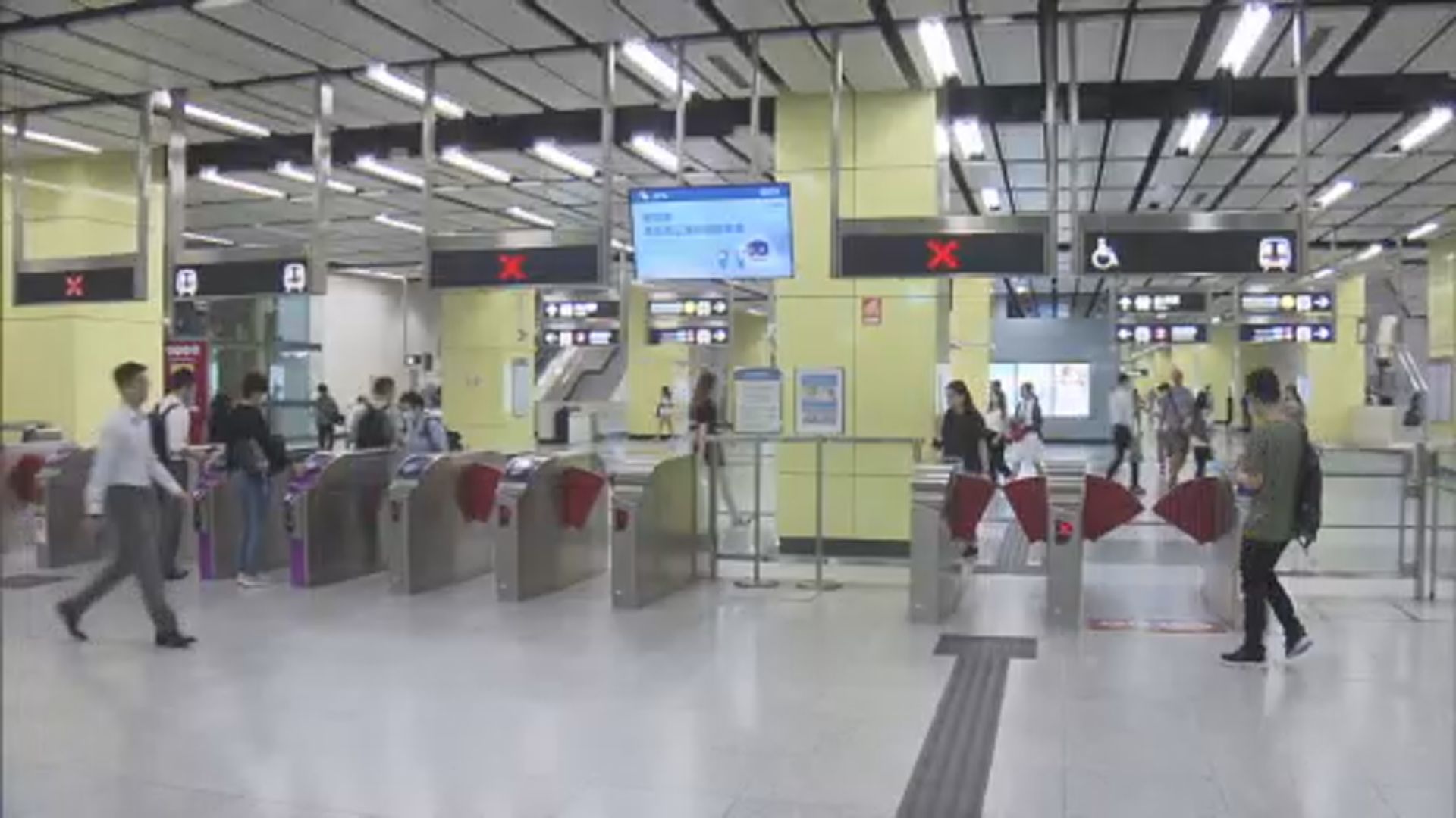 港鐵及輕鐵八號信號發出後維持正常服務