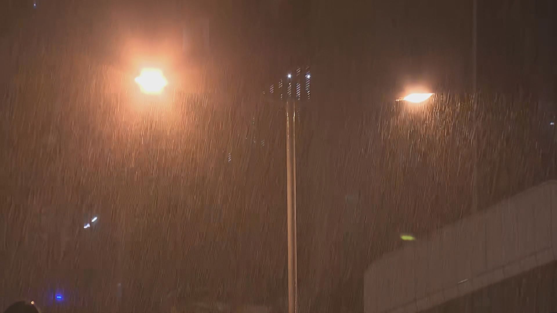 天文台發出三號強風信號