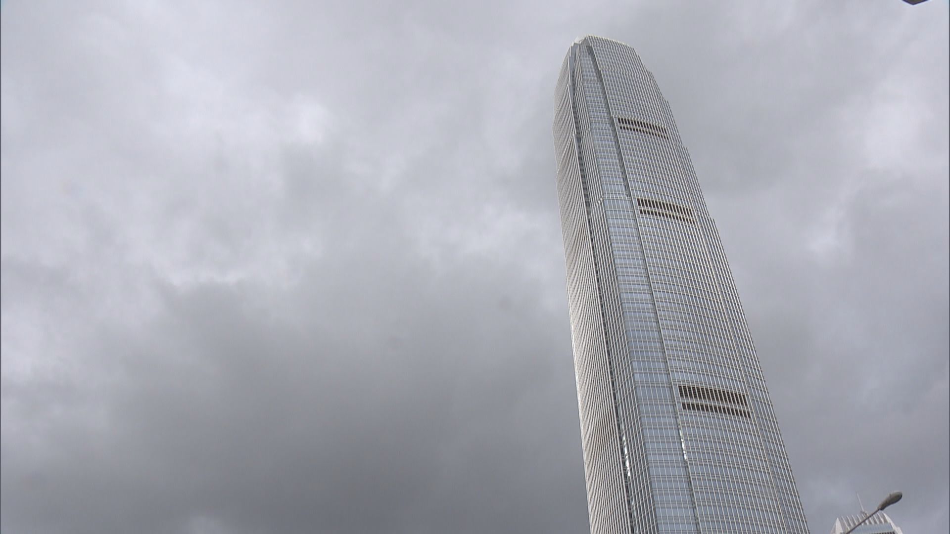 三號強風信號生效　短期內改發一號戒備信號