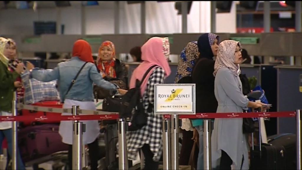 香港機場航班今晚通宵升降