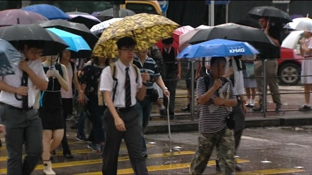 天文台下午考慮改發一號戒備信號