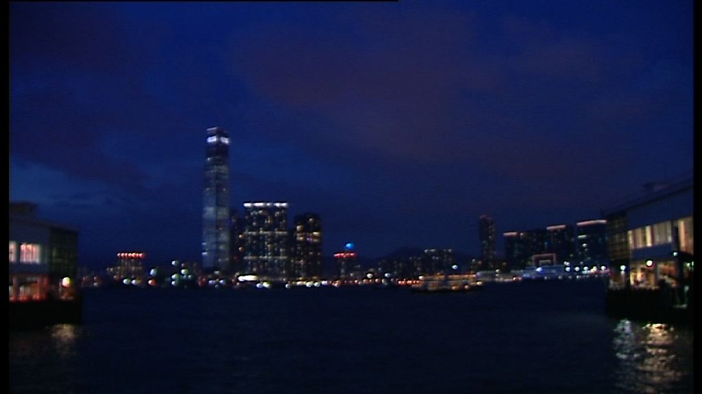 天文台發出三號強風信號