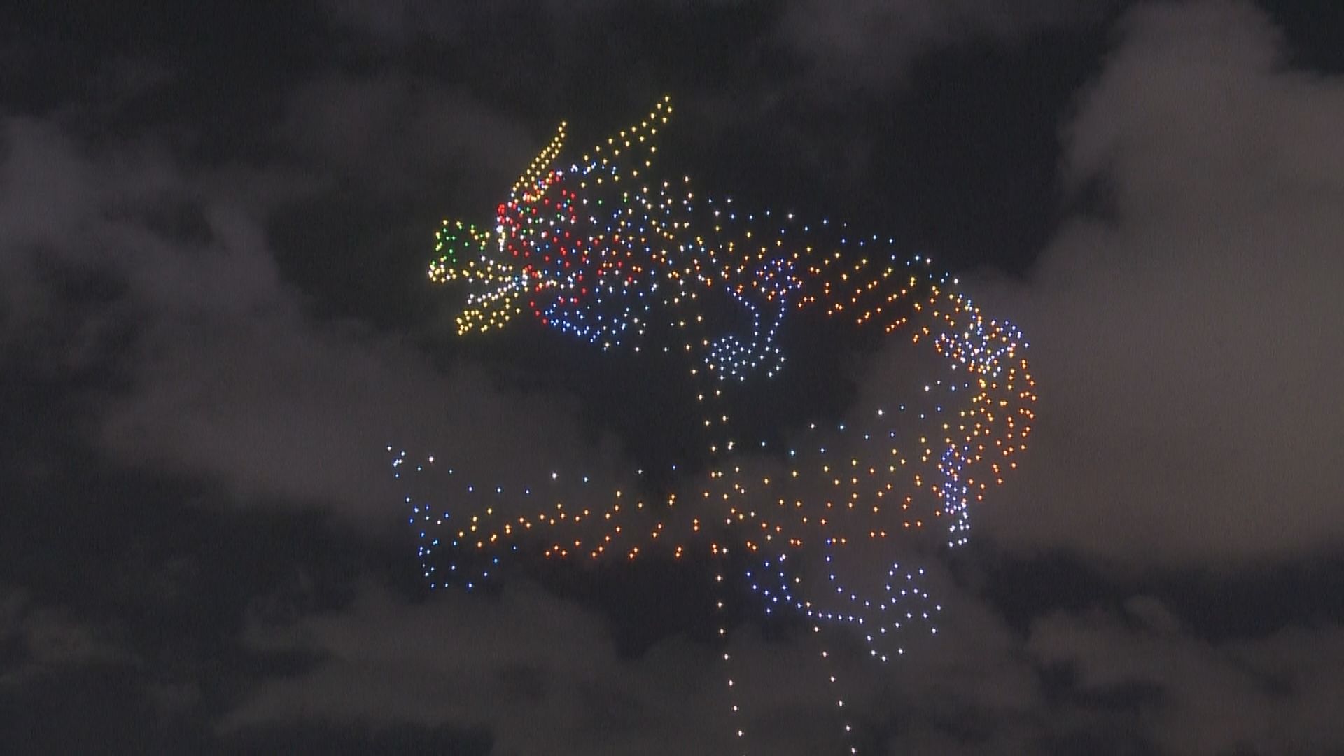 端午節無人機表演吸引市民觀賞 楊潤雄：每月表演主題不同料有驚喜