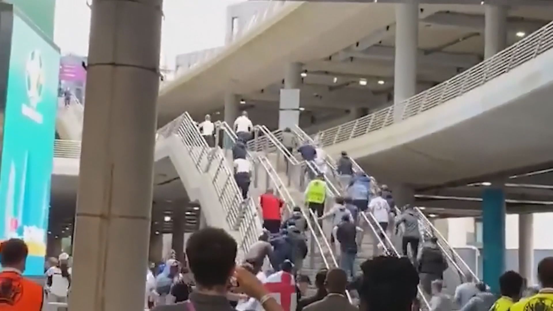 歐洲足協就歐國盃決賽安全漏洞展開調查