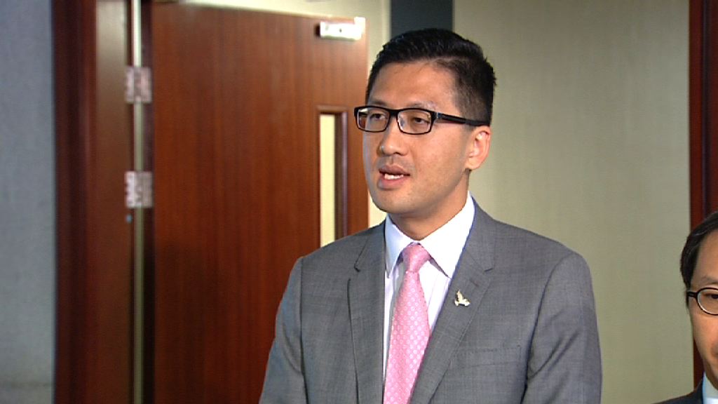 林卓廷批評梁振英惡人先告狀