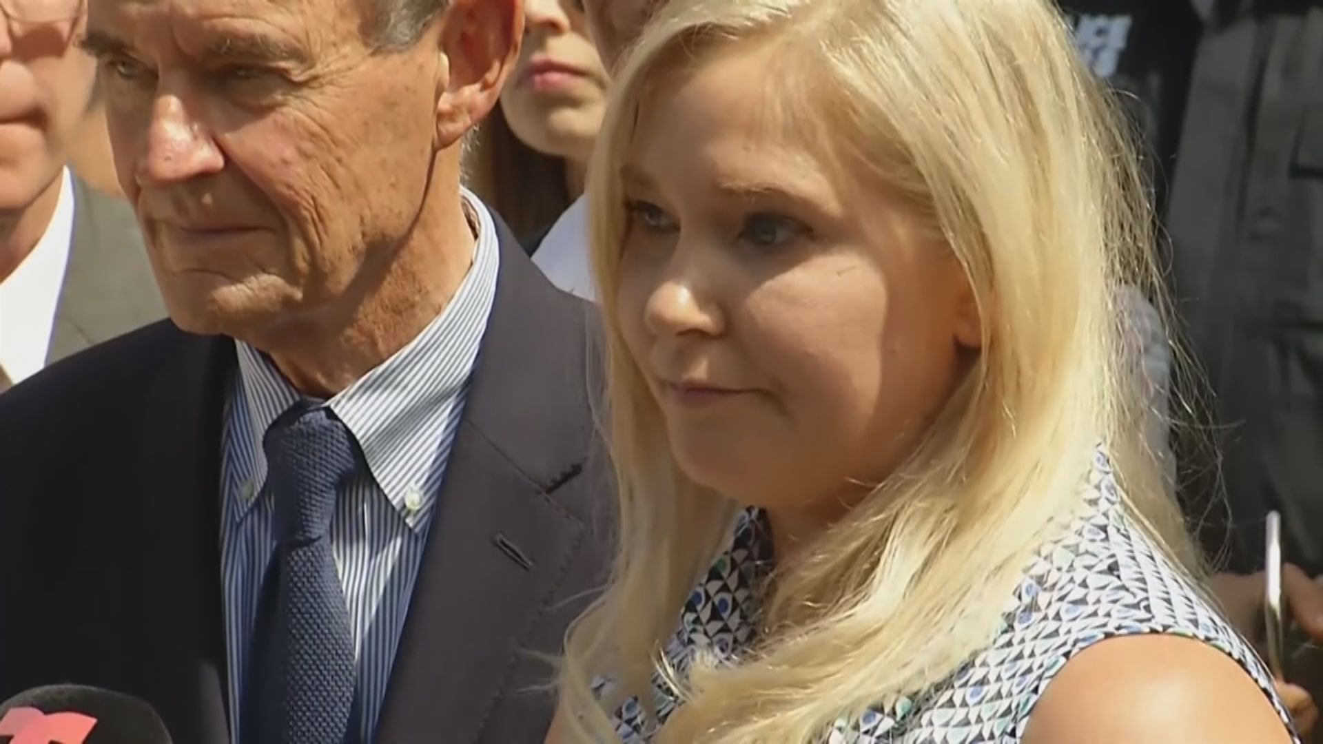 美國女子提出民事訴訟指控遭英國安德魯王子性侵