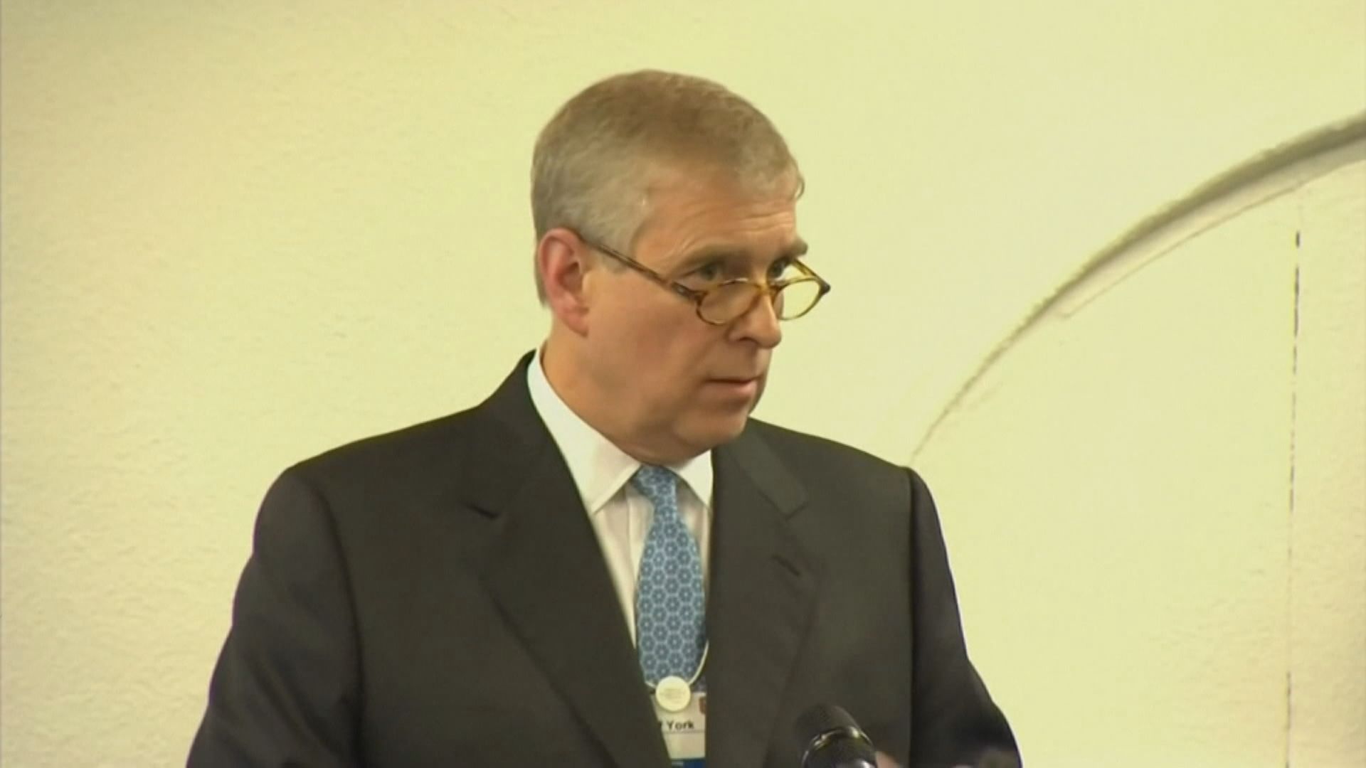 英國安德魯王子與指控性侵女子達成庭外和解