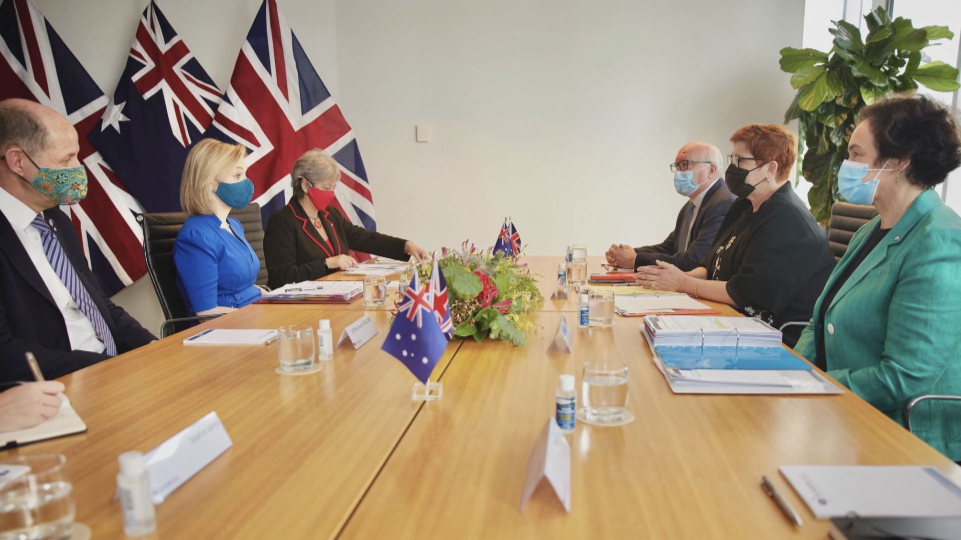 英澳舉行會談加強制華　應對網絡攻擊