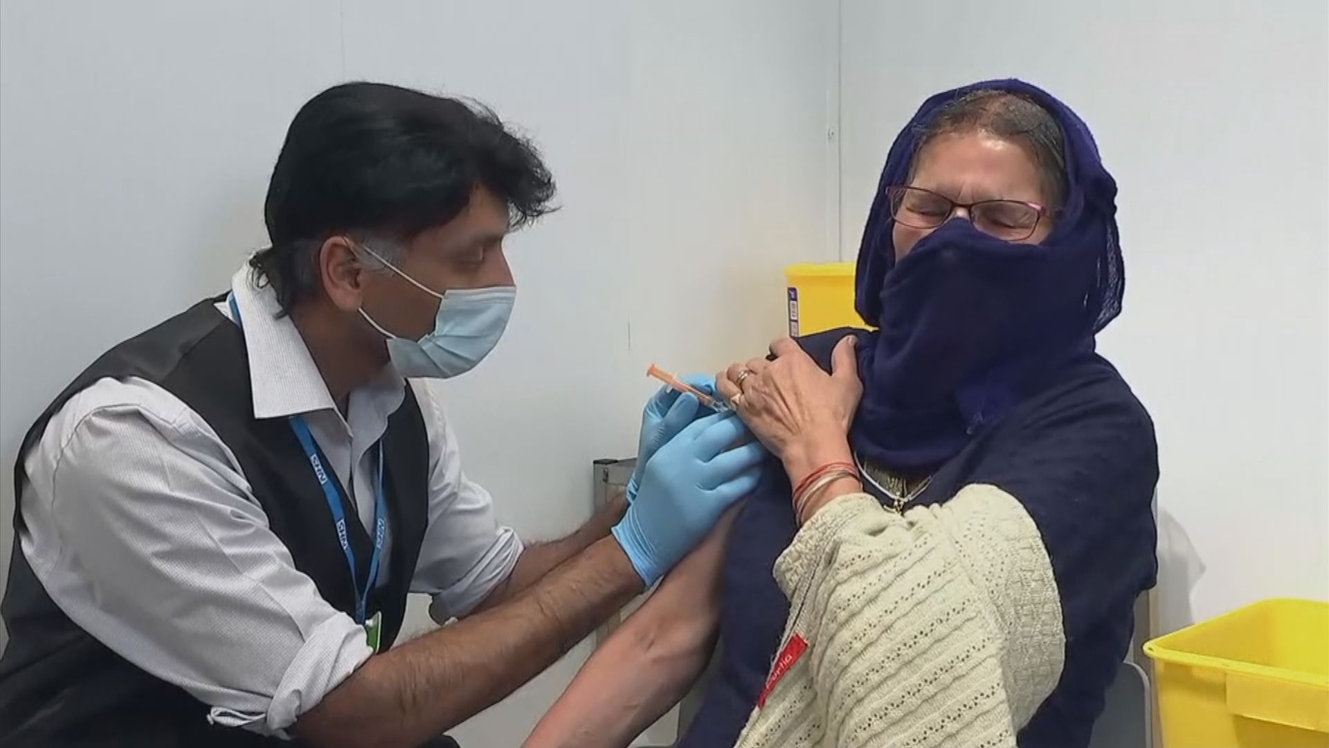 英國監管部門據報正考慮限制年紀較輕人士接種阿斯利康疫苗