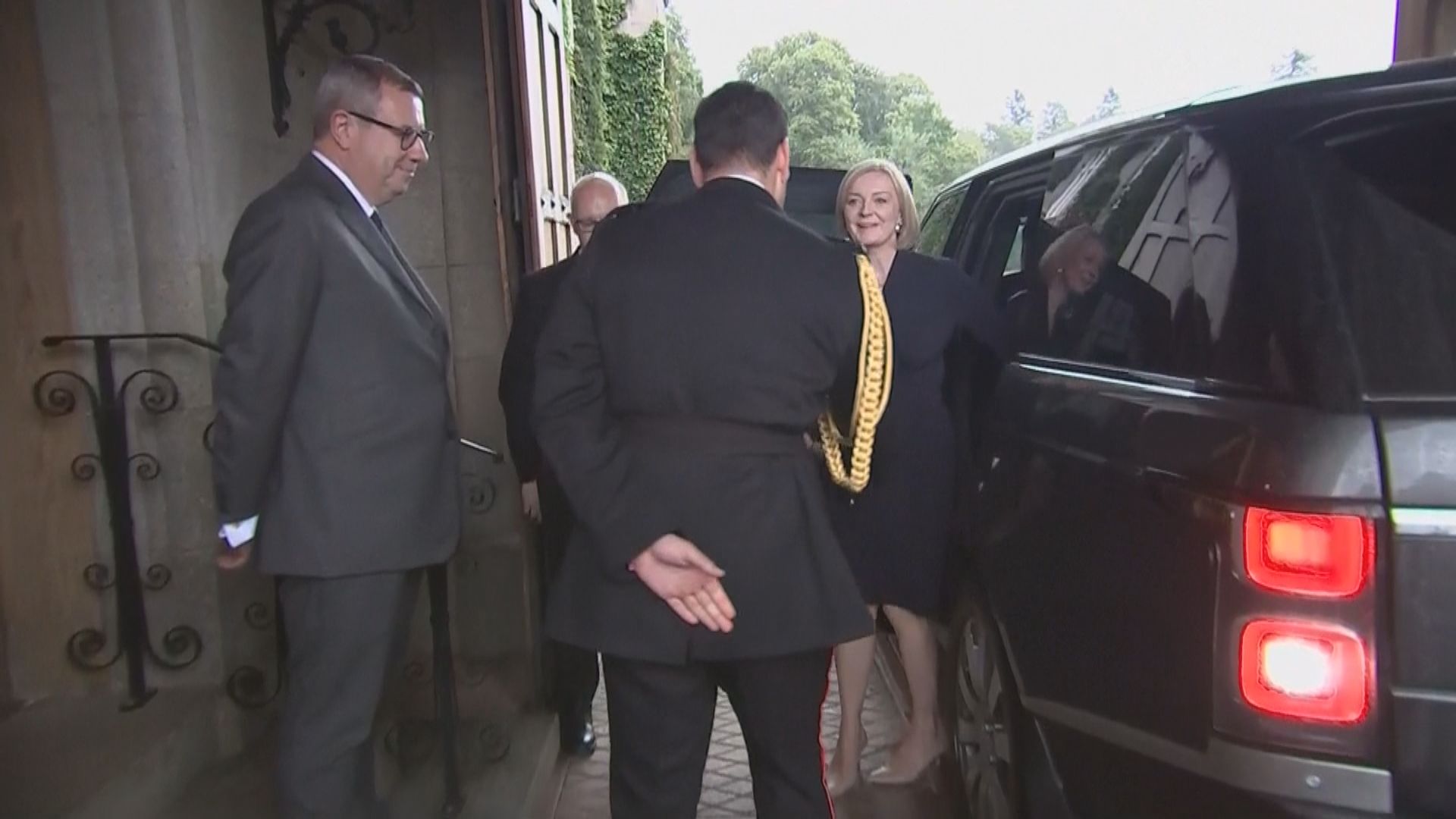 英保守黨新黨魁卓慧思正式成為首相