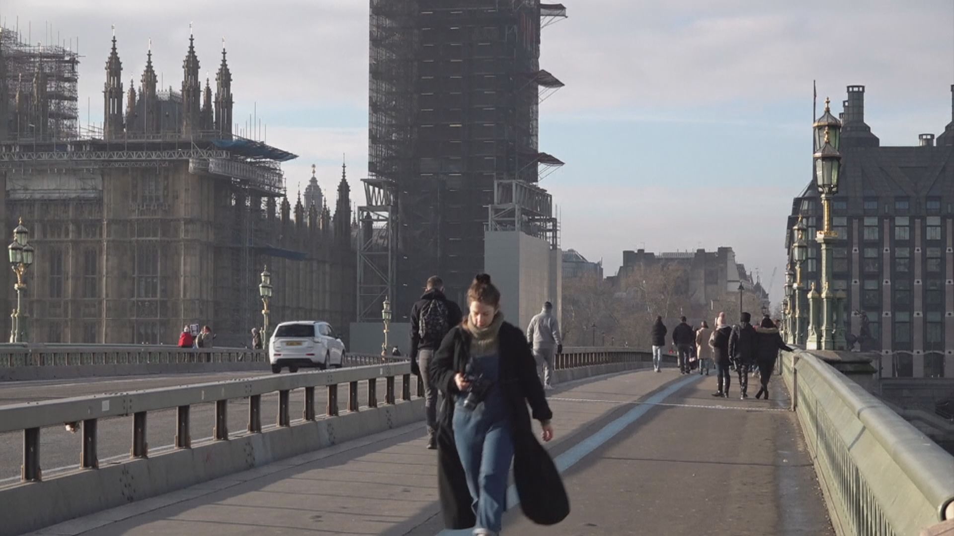 報指有近五千人以BNO申請居英　近半人已身在英國