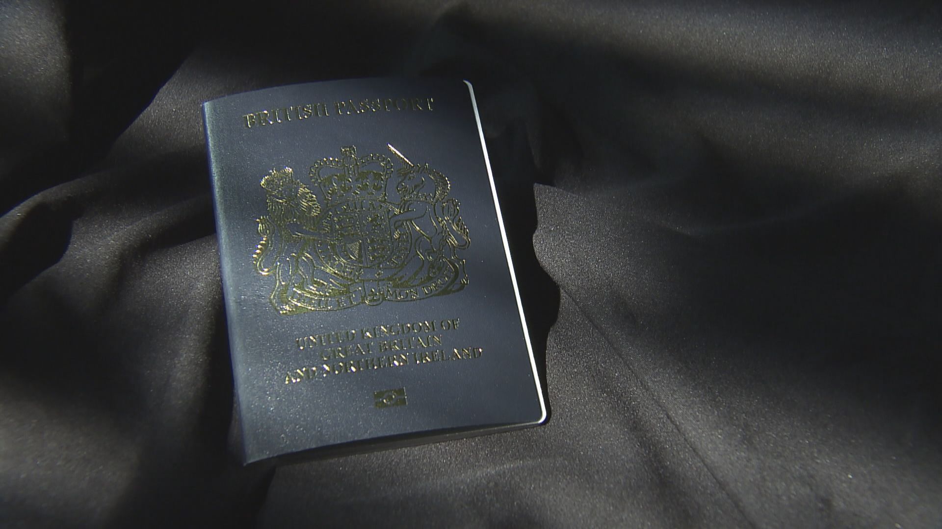 BNO移居英國簽證每周逾三千人申請　較當局估計為多