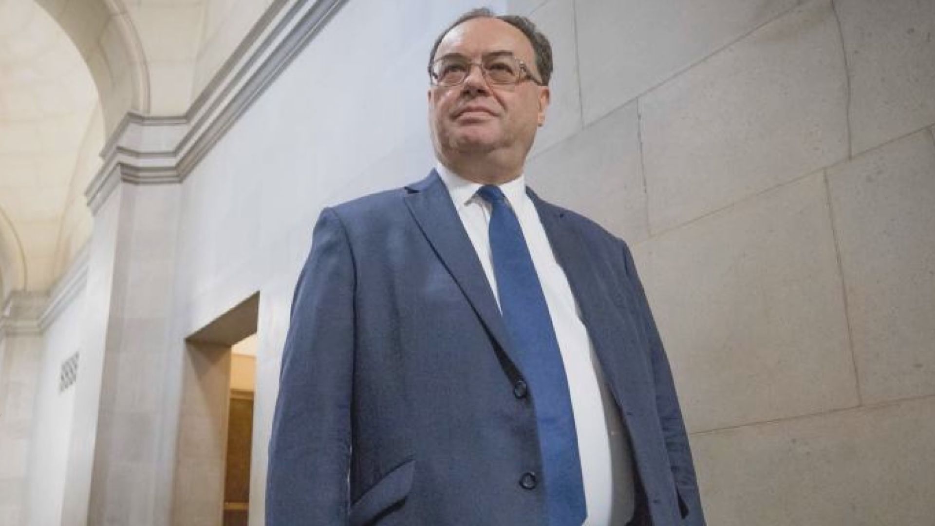 英倫銀行行長稱通脹顯然存在上行風險　惟不應過度預測加息幅度