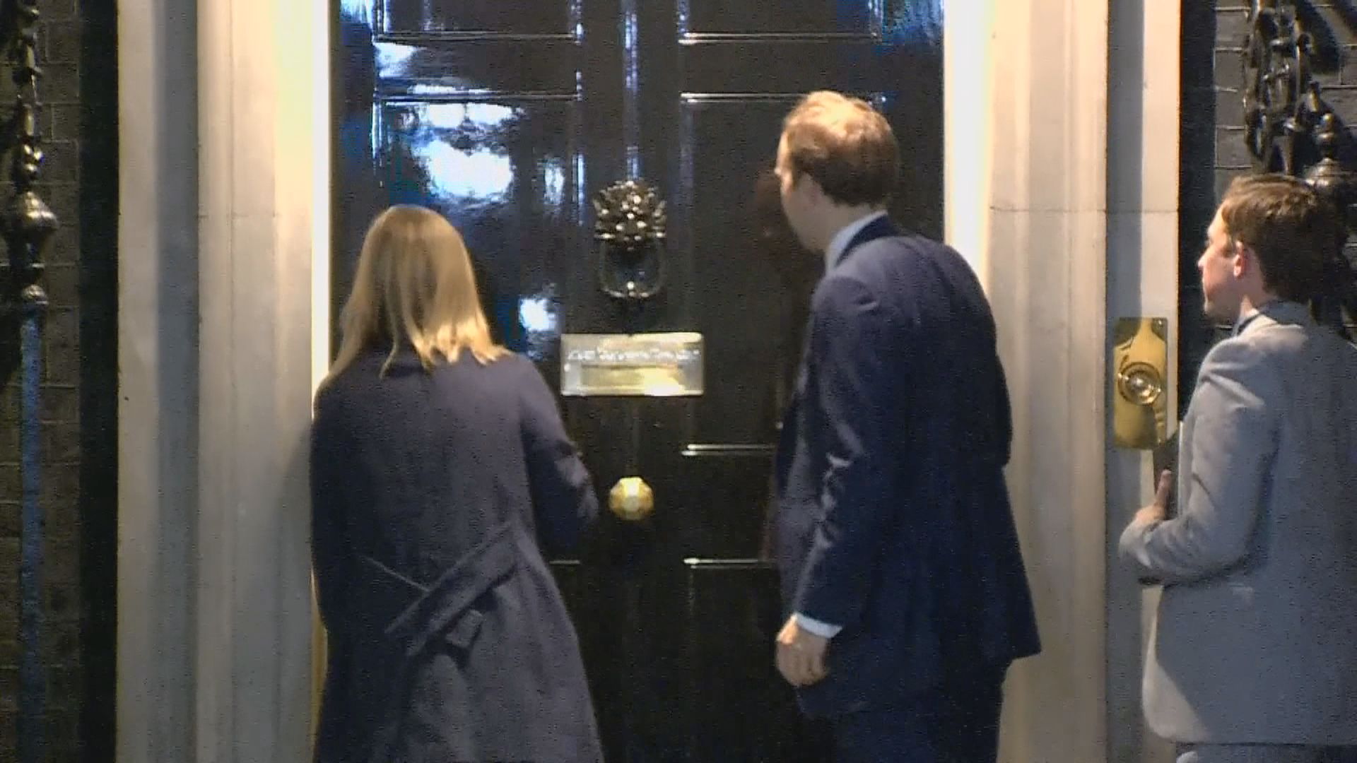 英媒指內閣周三開會討論脫歐協議草案內容