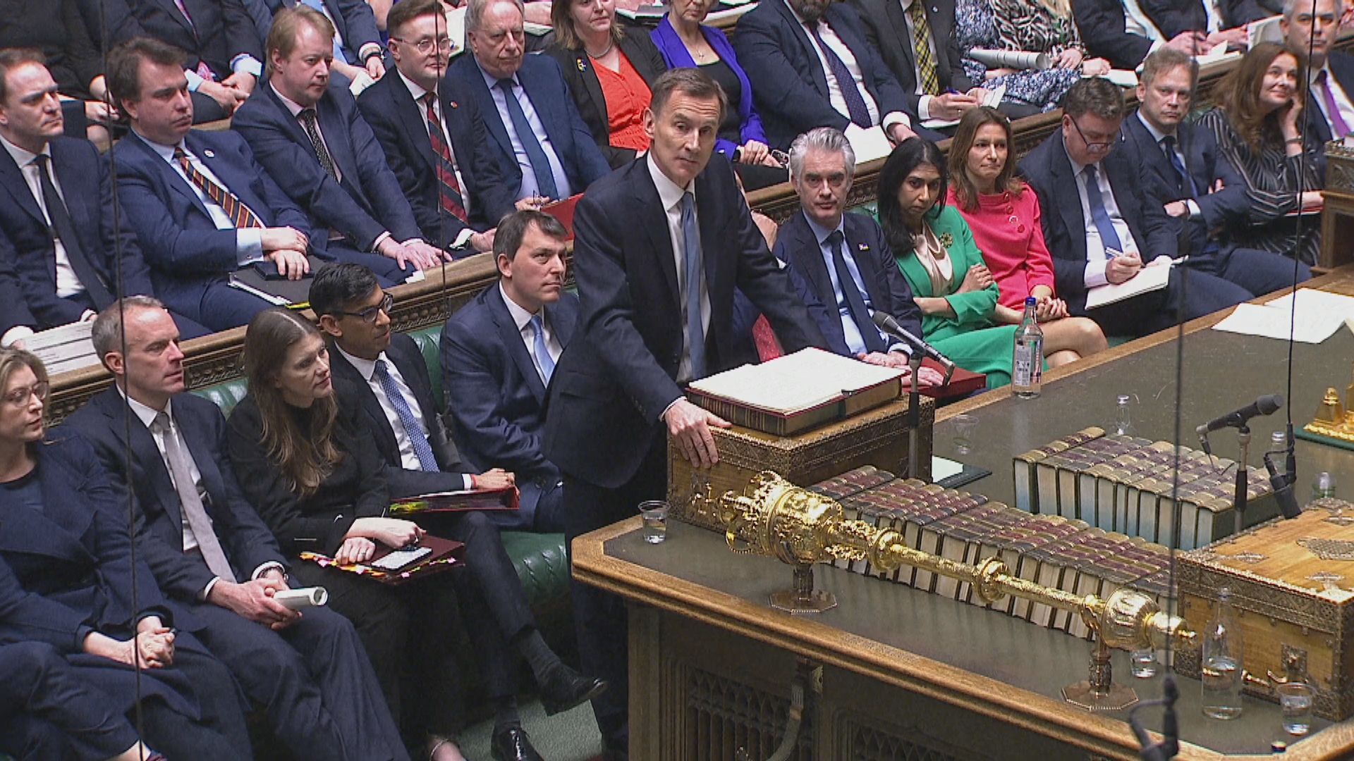 英國財政預算案　料通脹率年底大幅回落至2.9%