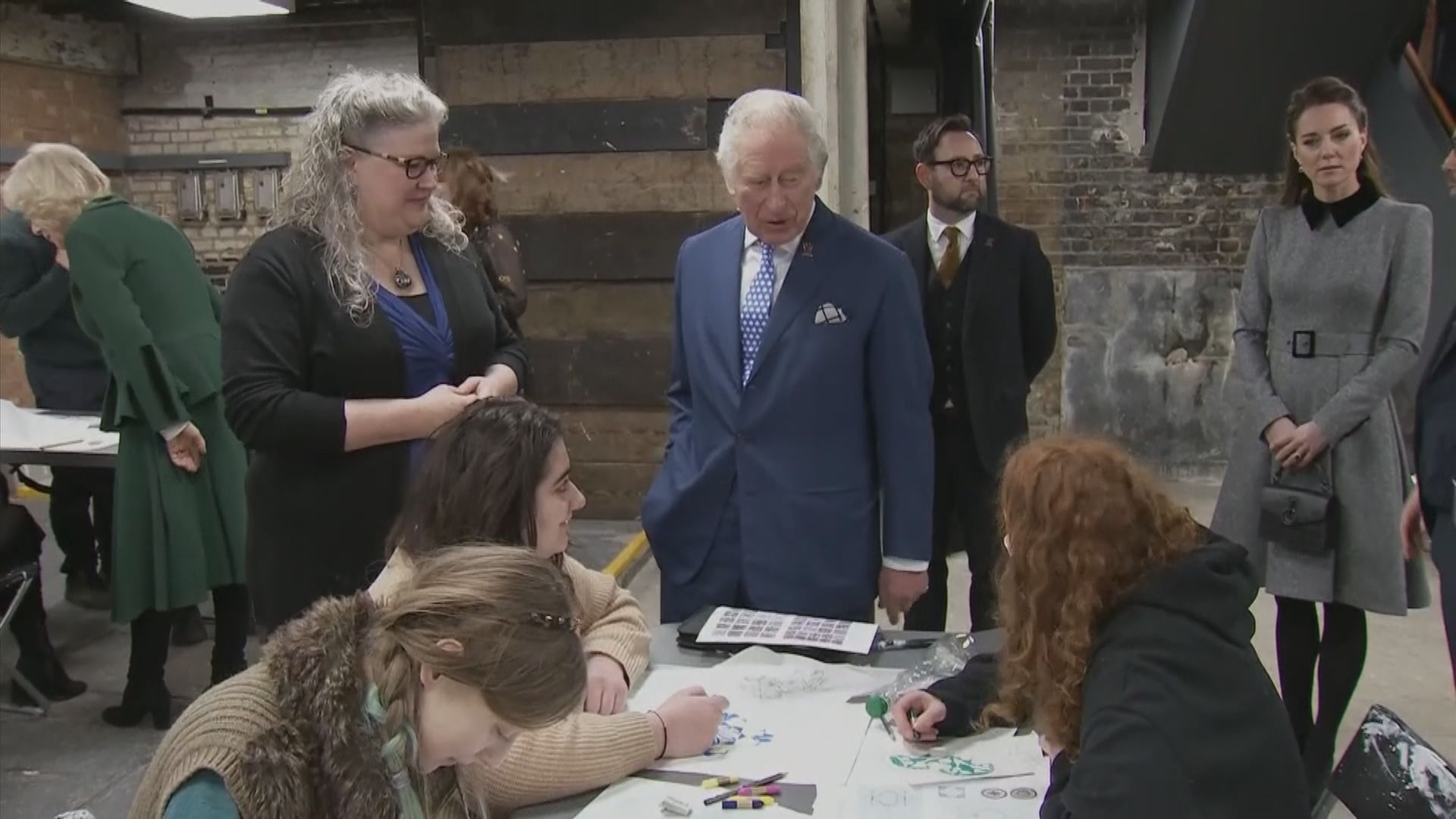 英王查理斯面臨重重挑戰