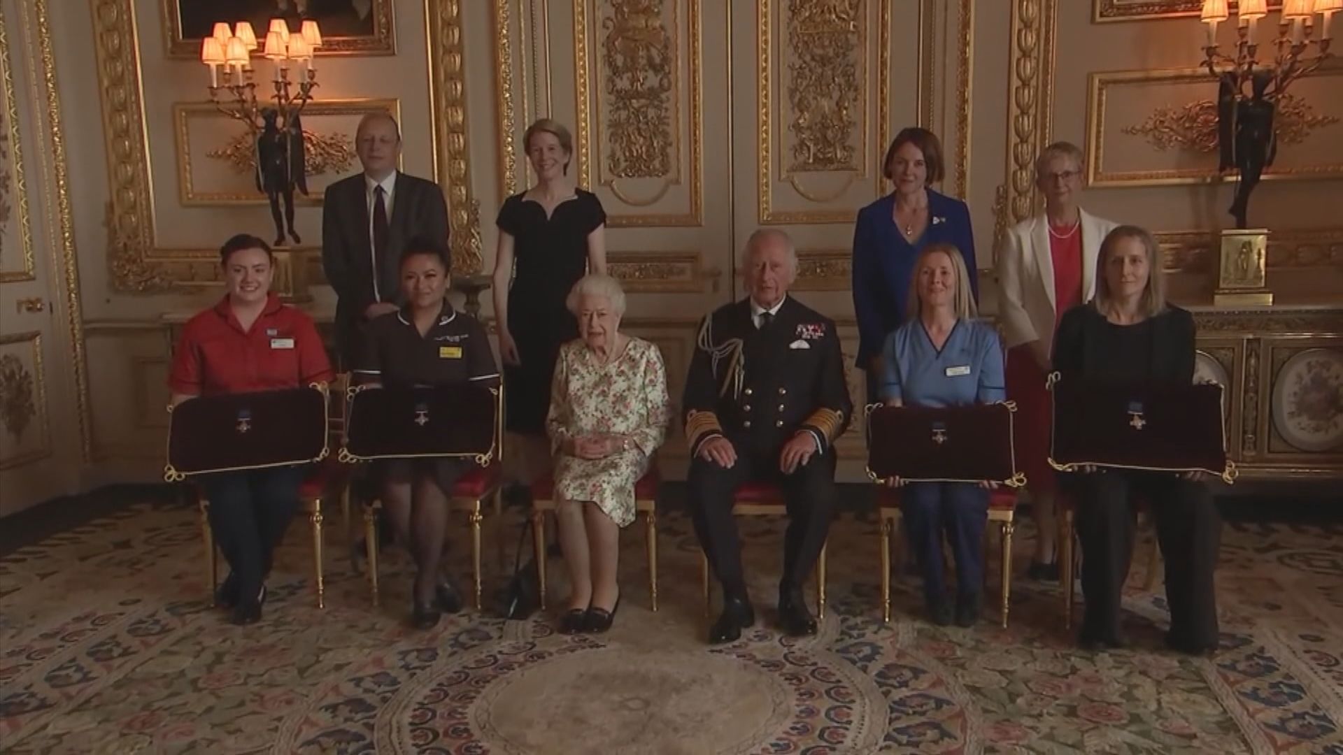 查理斯等待多年終成英國國王