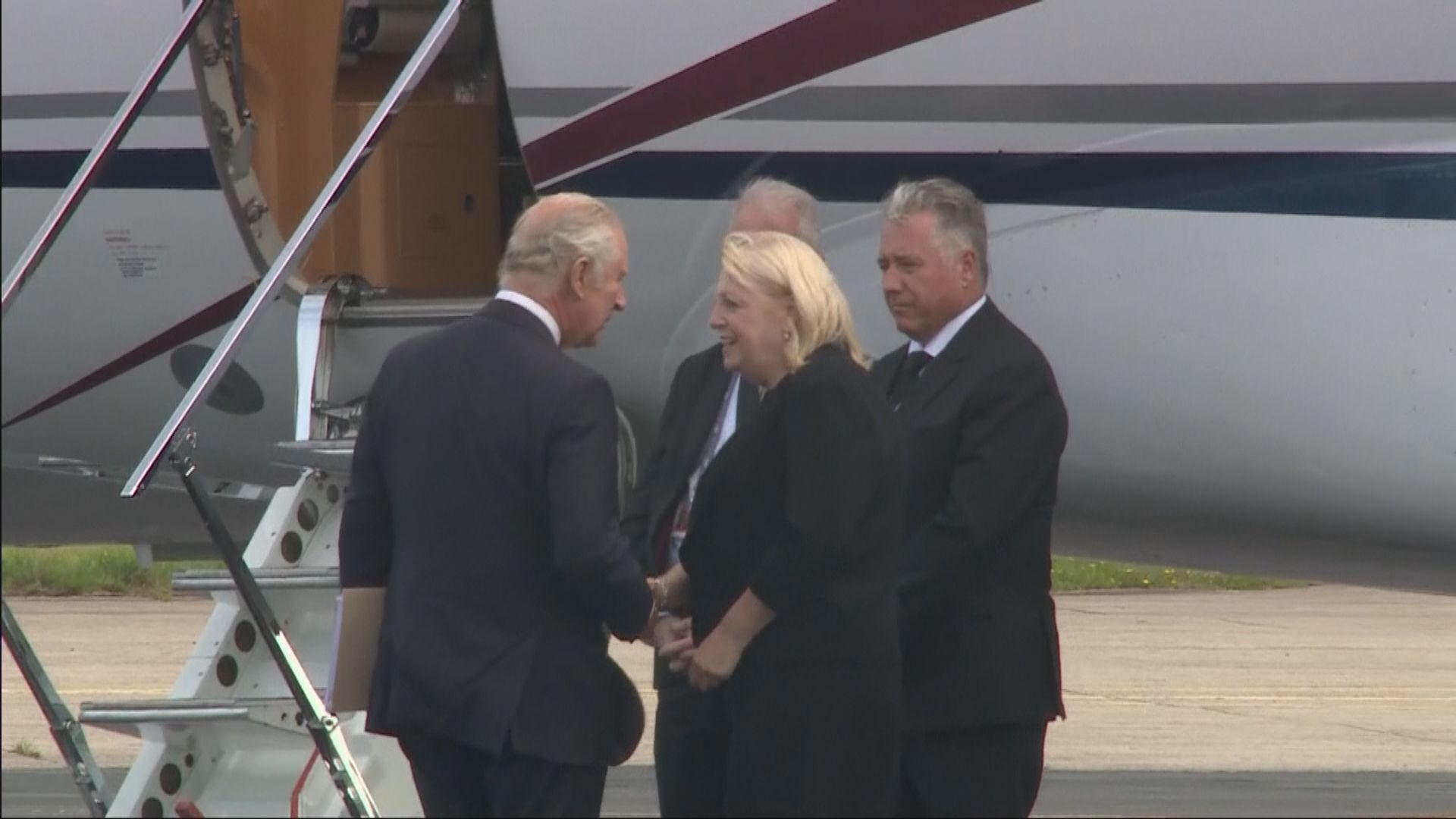 英王查理斯三世離開蘇格蘭前往倫敦