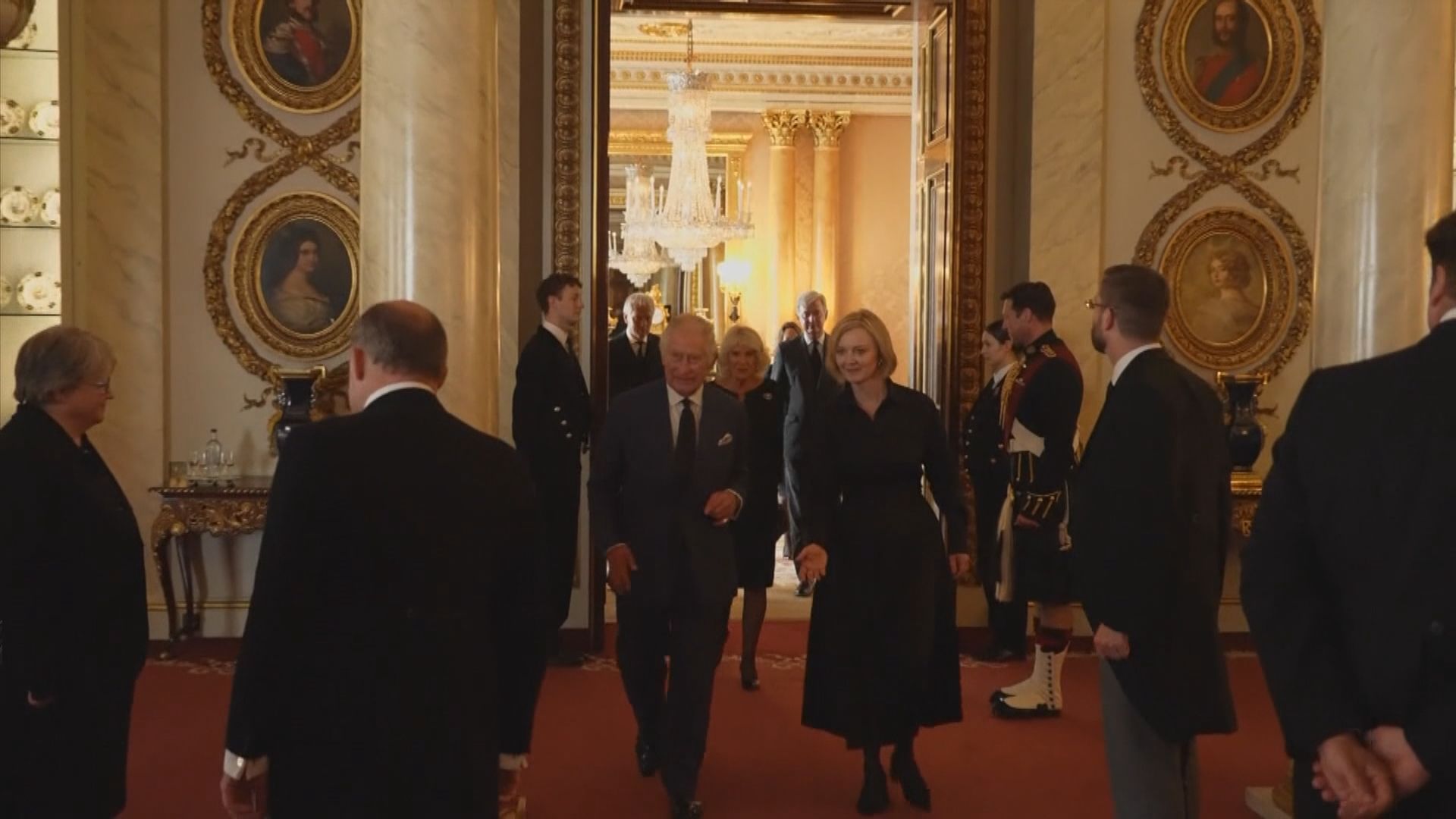 查理斯三世接見首相及內閣成員