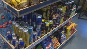 英國計劃禁向16歲以下青少年出售紅牛、魔爪等能量飲品