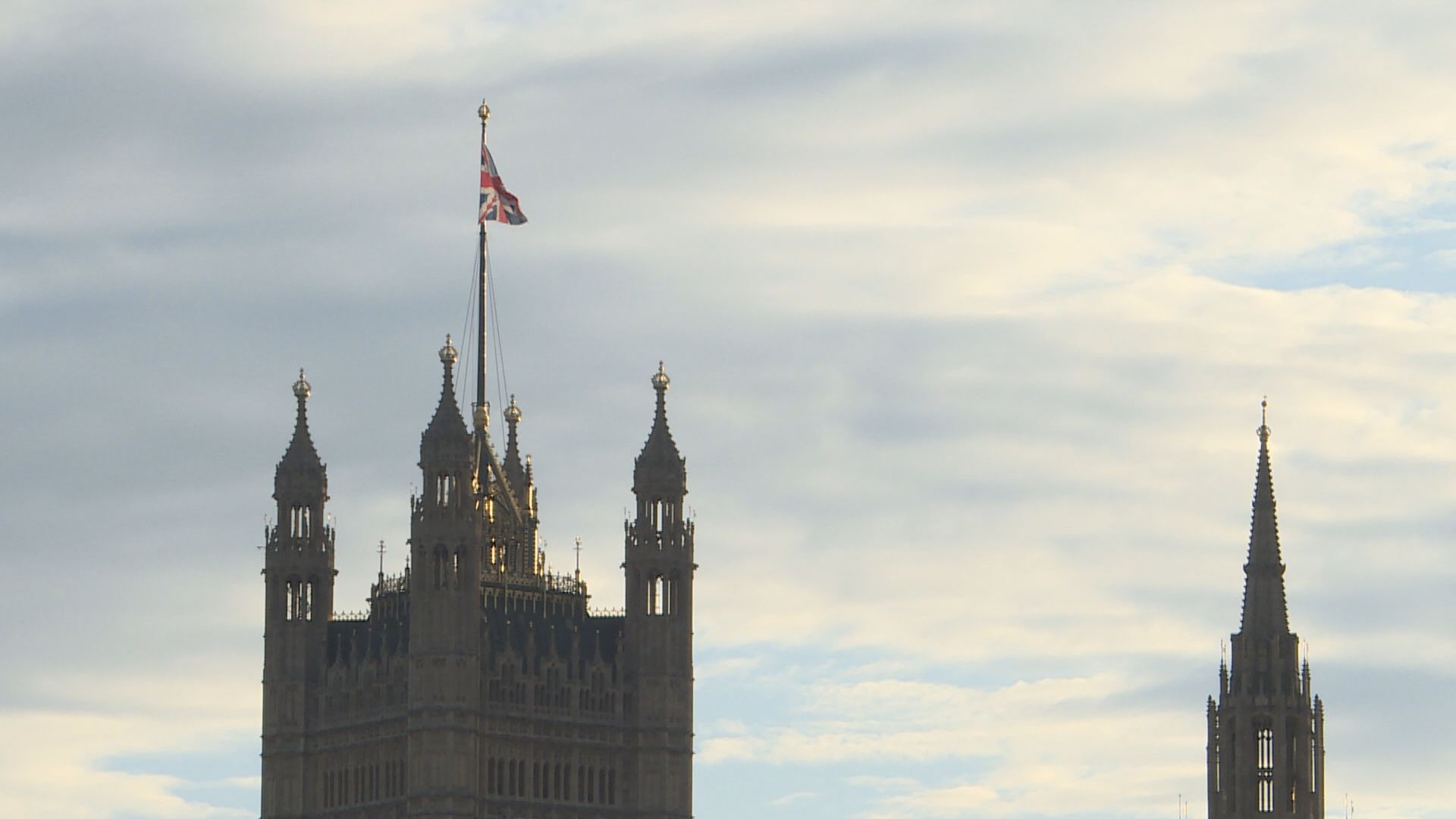 英國周四大選　大量選民未決定意向結果難料