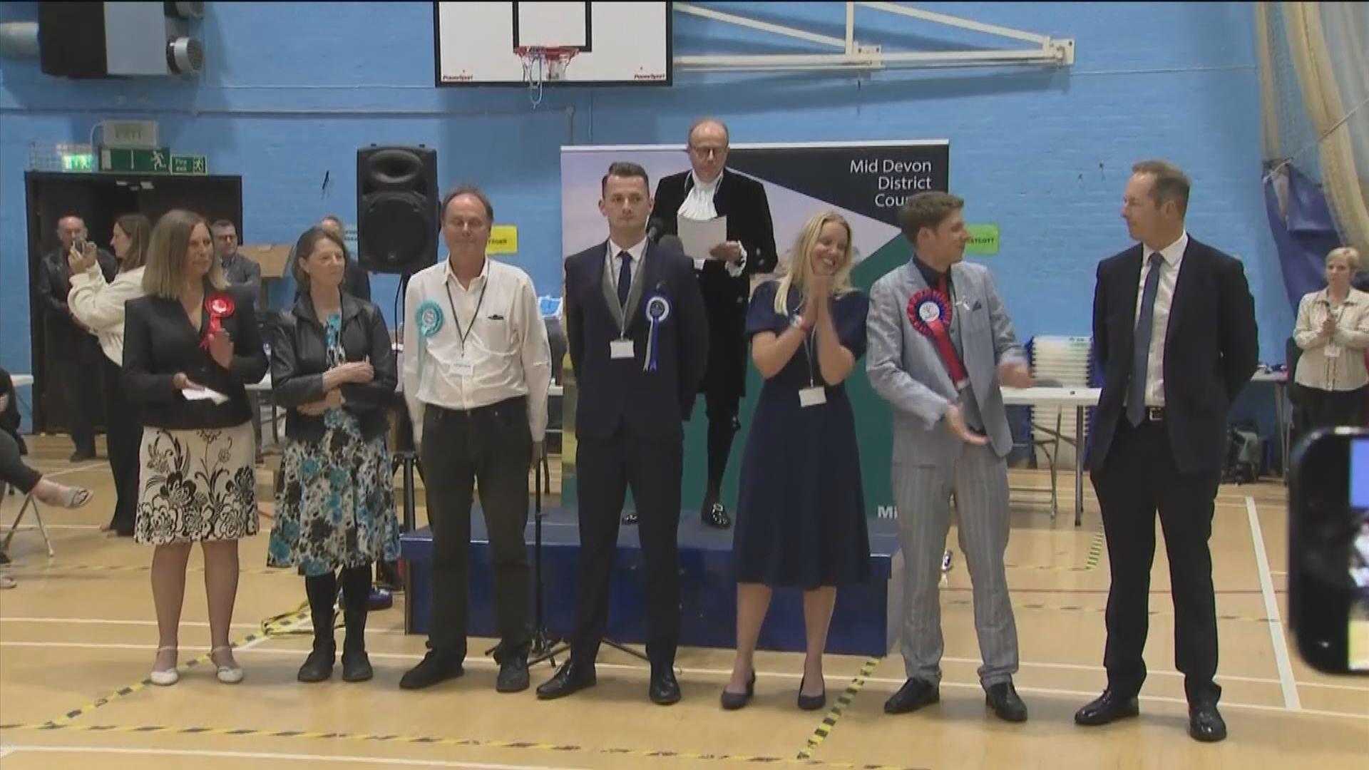 英國國會下議院補選兩席　執政保守黨全敗