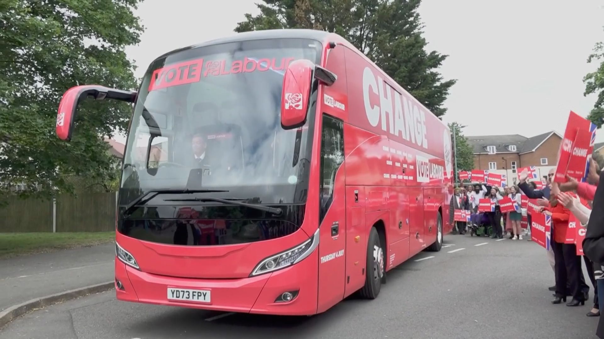 保守黨支持度大幅落後工黨 辛偉誠與施紀賢周二出席首場電視辯論