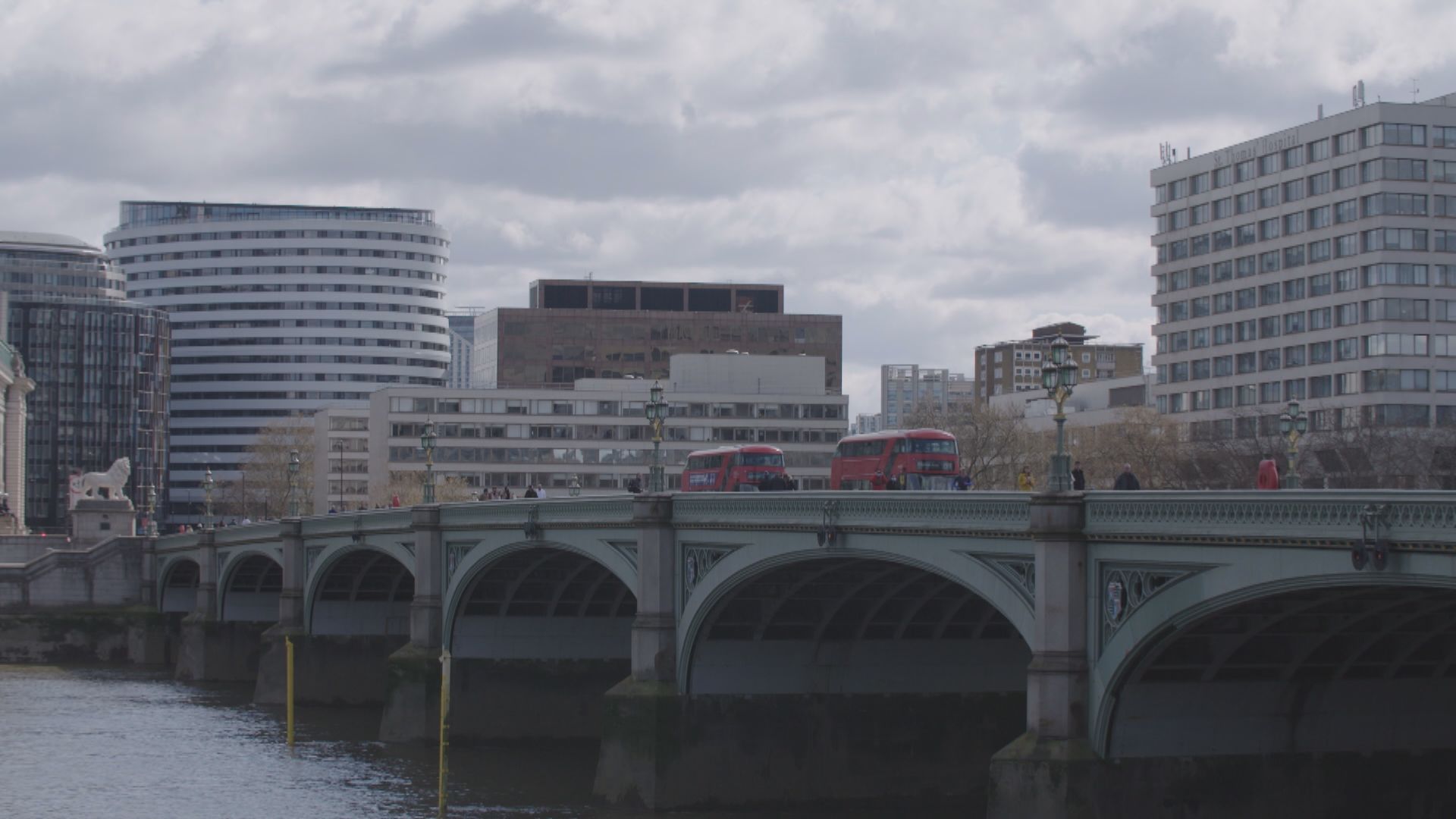 英國大選 民調預料工黨將奪422席