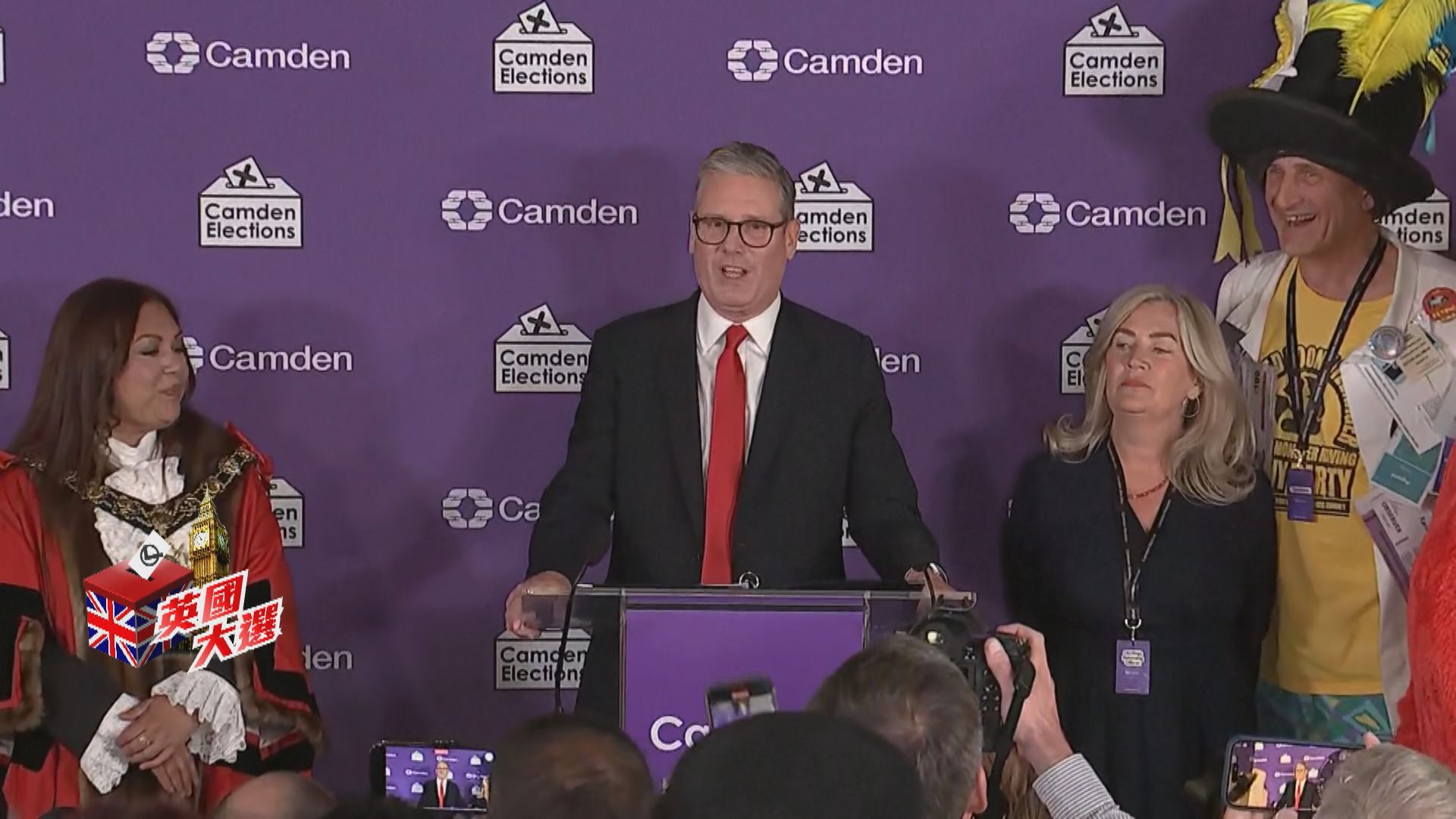 英國工黨勢贏逾400席執政 黨魁施紀賢大選成功連任