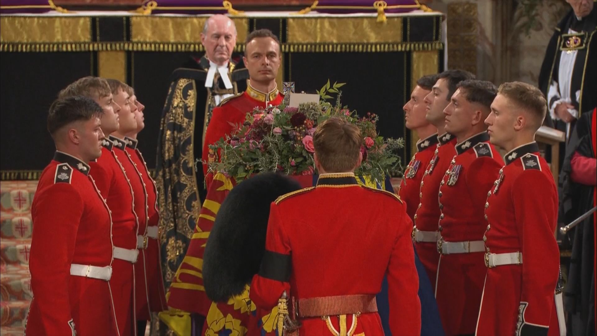 英女王長眠溫莎堡與亡夫合葬