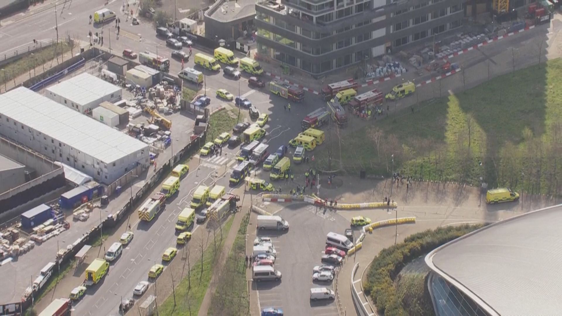 倫敦水上運動中心發生氯氣洩漏　約200人疏散