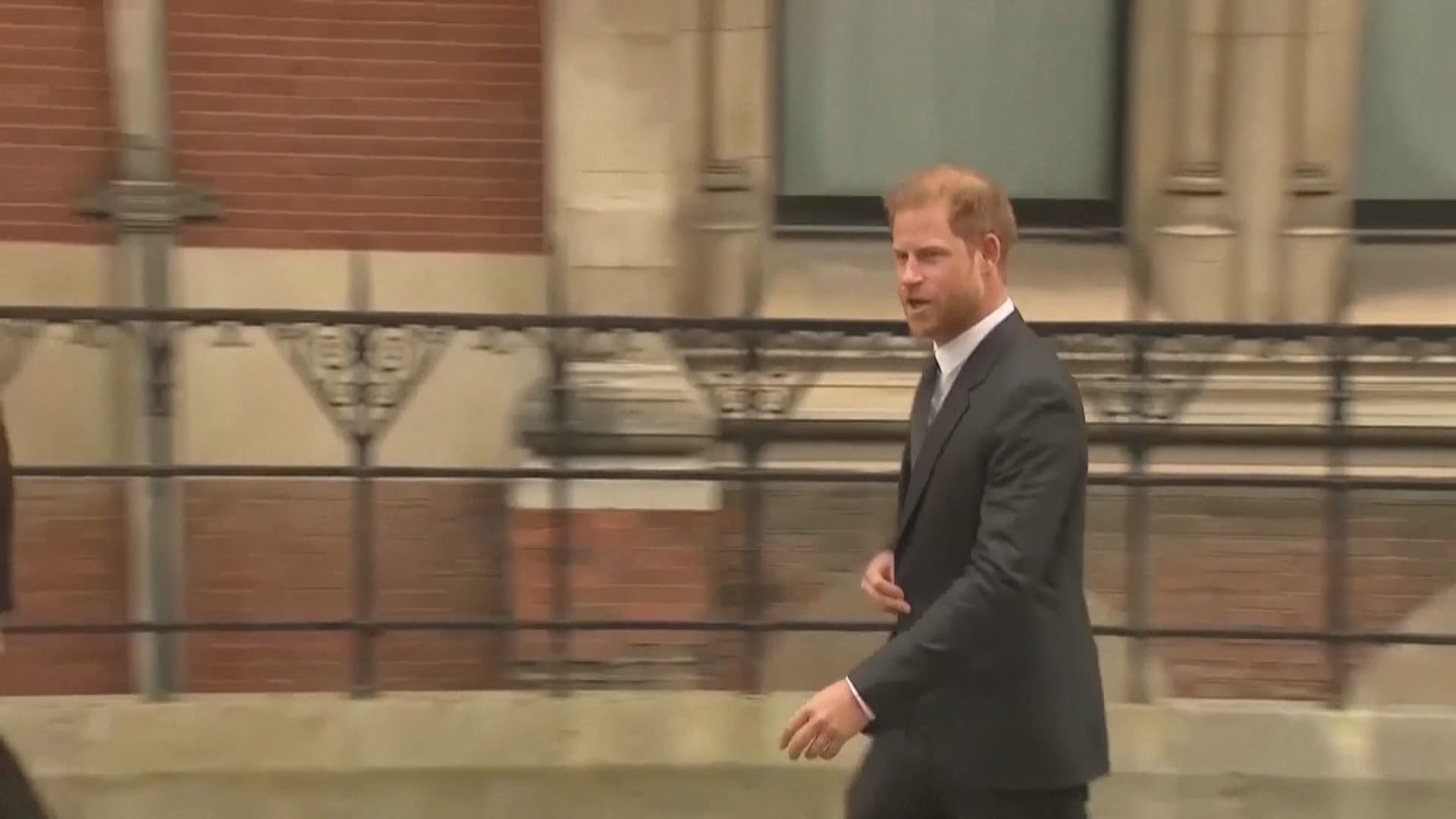 英國法院裁定鏡報集團15篇報道涉竊聽哈里王子電話