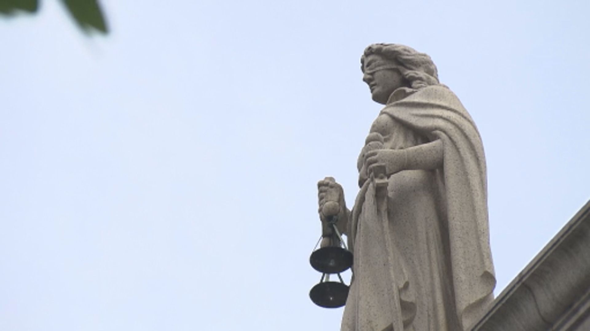 賀知義︰協助港人與維護英國法院聲譽存衝突